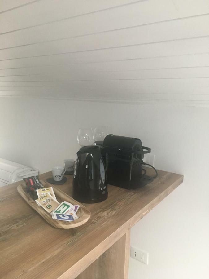 La Mansarda Di Juliette Appartement Desenzano del Garda Buitenkant foto